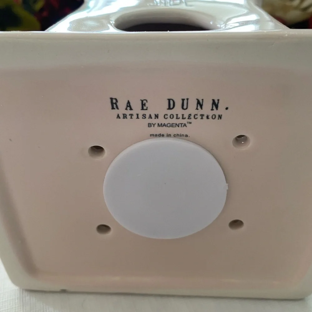 ⭐️HOST PICK⭐️👰‍♀️NWT Rae Dunn Brides Side Birdhouse